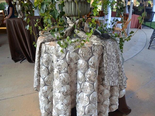 Rental store for IVORY ROSETTE LINEN in Tupelo MS